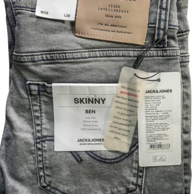 Size 28